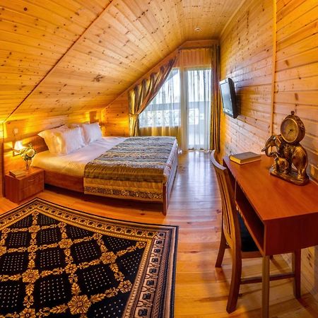 Hutor Hotel Dnipro Eksteriør bilde