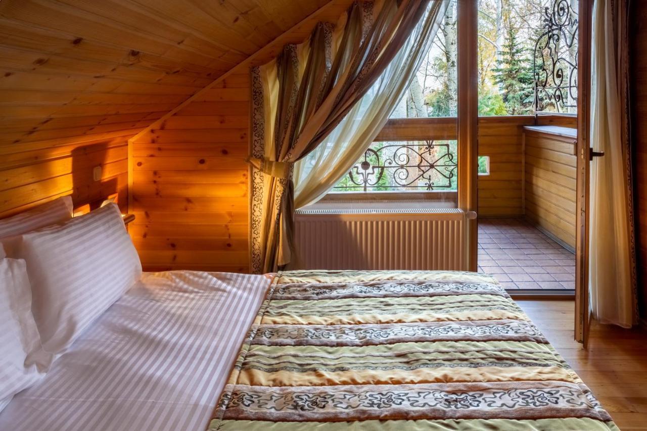 Hutor Hotel Dnipro Eksteriør bilde