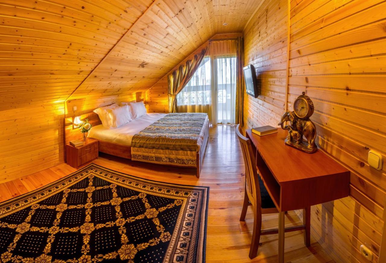 Hutor Hotel Dnipro Eksteriør bilde
